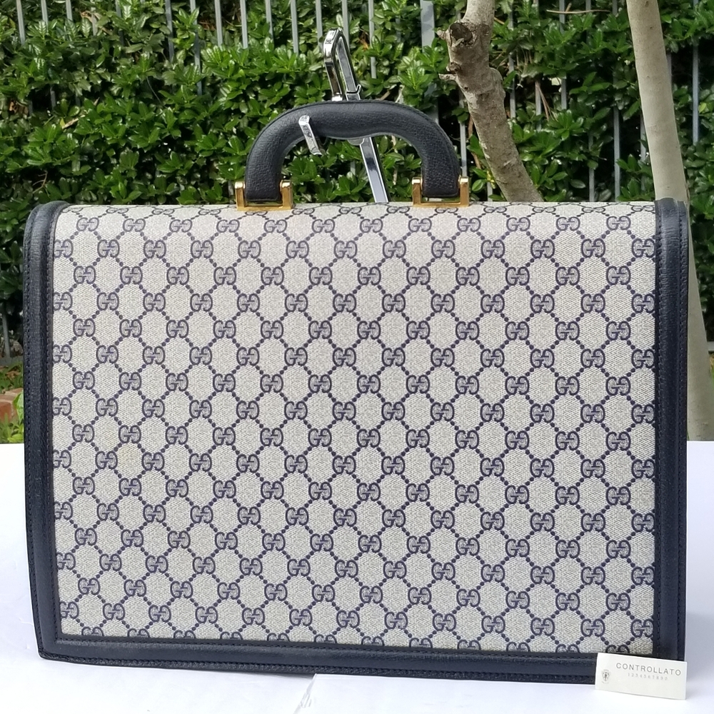 Gucci Vintage GG  Navy Blue Briefcase Portfolio. UNISEX - Picture 8 of 16